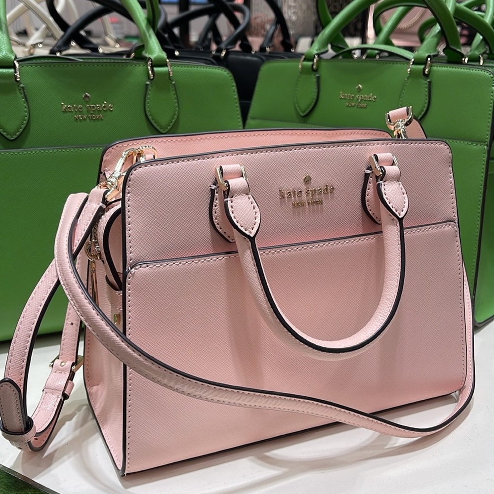 Kate Spade Madison Saffiano Leather Small Satchel
COLOR:
Conch Pink
NWT - Picture 13 of 16